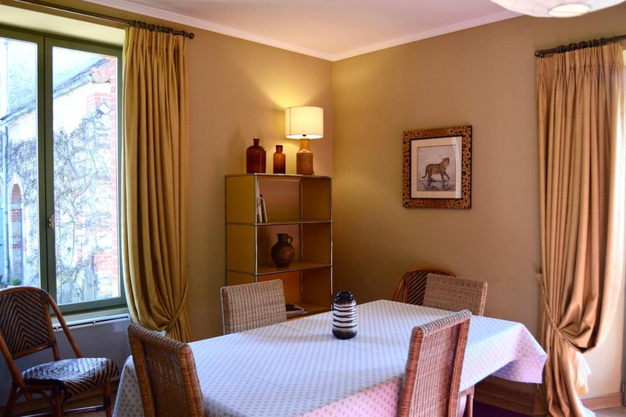 Cottages de Château de Vaux Yvré-lʼÉvêque Extérieur photo
